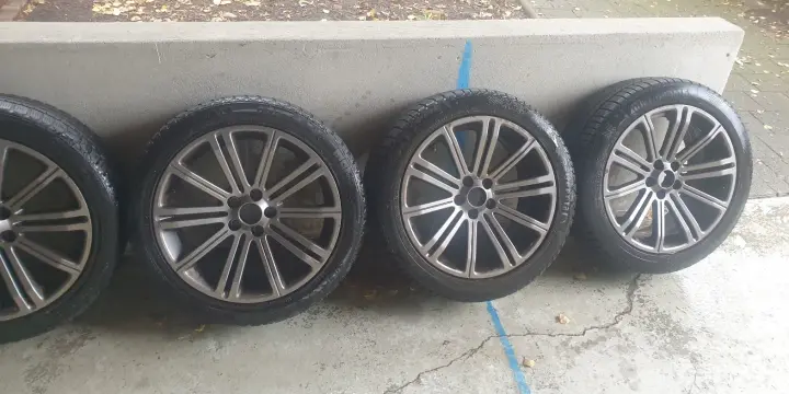 4 Jantes alu + Pneus