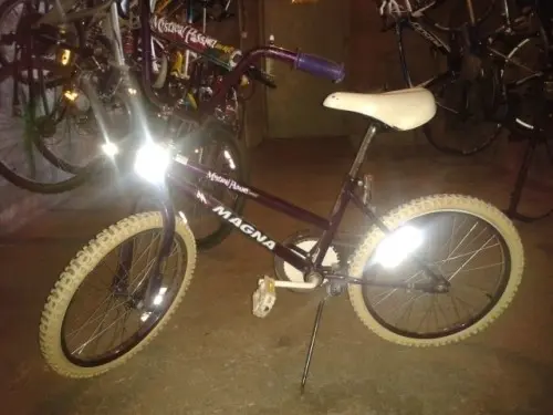 Vélo pour un enfant à Marin