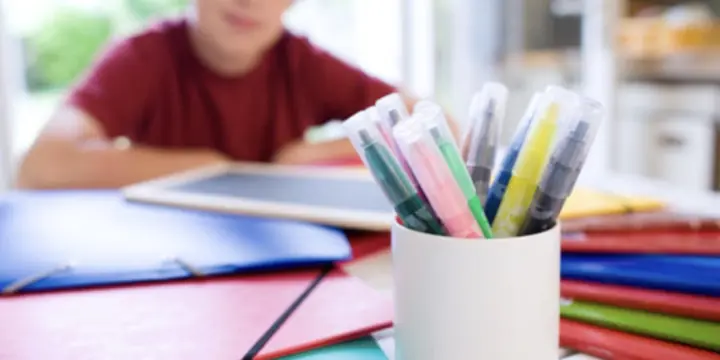 Répétiteur pour soutien scolaire