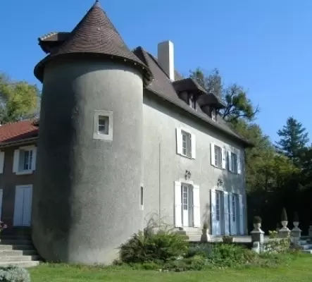 Gîte au Château de Montfleur- Jura