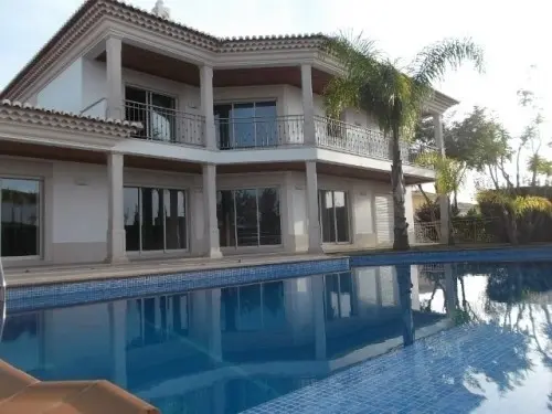 Villa 4 chambres Albufeira Ref V4-32 à Faro
