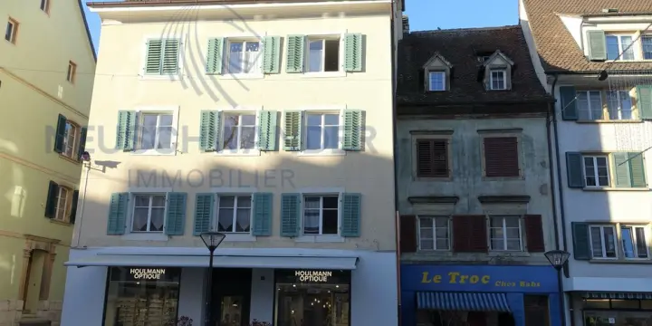 Lot de 2 immeubles dans le coeur historique de la ville
