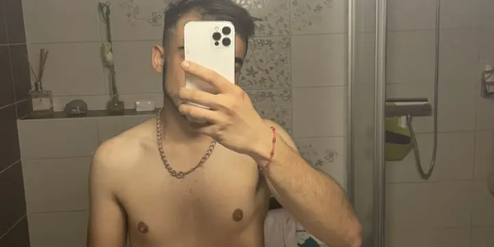 Jeune homme de 20 ans