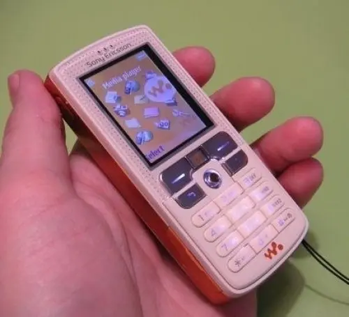 Sony Ericsson W800i à vendre à Riaz