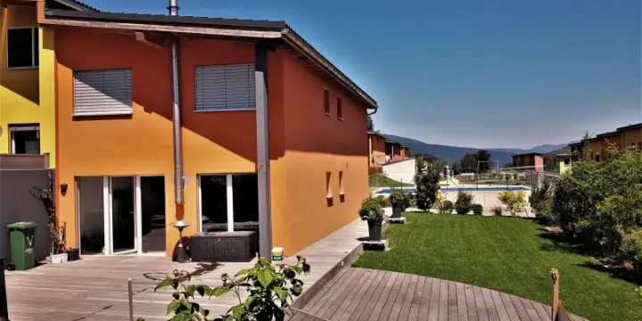 Villa standing avec crèche & piscine