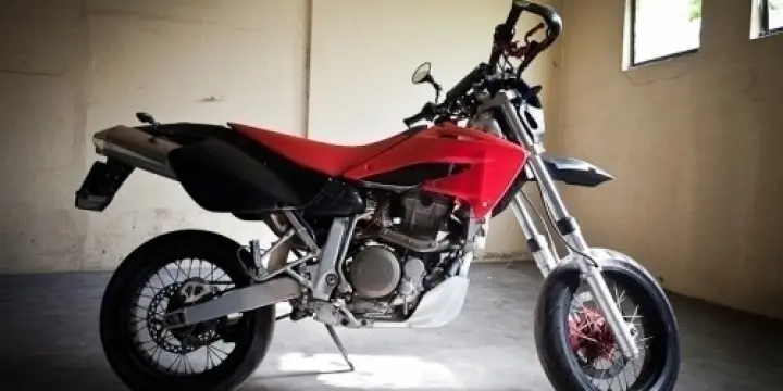 Honda- Monnier XR 650