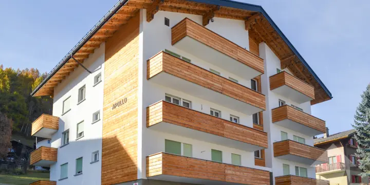 Spacieux app. de 4.5 pièces de 108 m2, 2 balcon, vue sur les Alpes