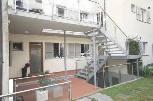 Hauterive - Appartement en attique avec vue sur le lac et les Alpes.