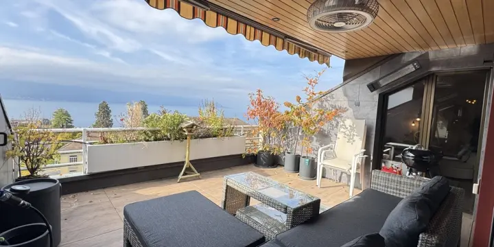 Une adresse privilégiée à Montreux ! 4,5 pièces vue lac avec balcon