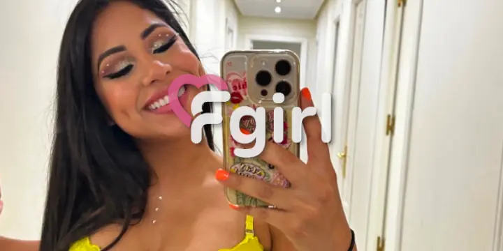 Karla - Nouvelle petite chatte dans ta ville !