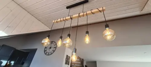 Lampe suspendue neuve à Vuisternens-en-Ogoz