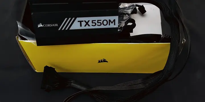 Alimentation PC + Livraison -- Corsair TX550M