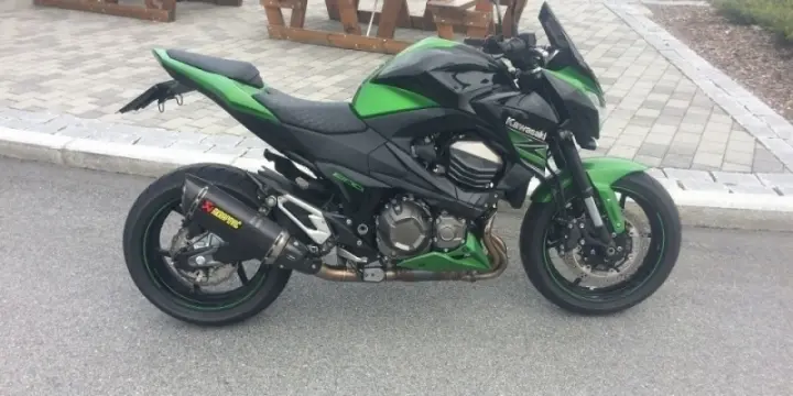 SUPER MOTO KAWAZAKI Z750