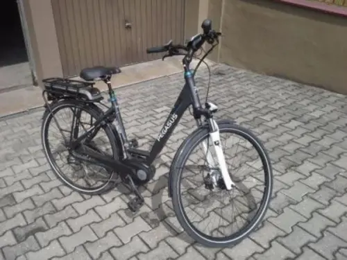 Vélo éléctrique "PEGASUS" SoleroE8 à Valais