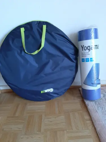 Tente 1 mousse à Onex