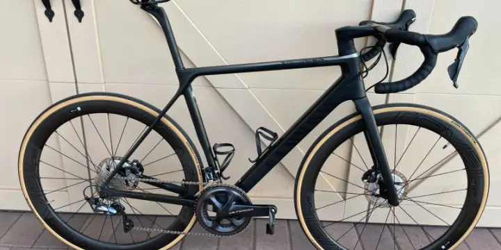 2019 Canyon Ultimate CF SL 8.0 Disc Shimano