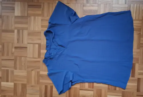 Blouse Shein vert pétrole à Moutier