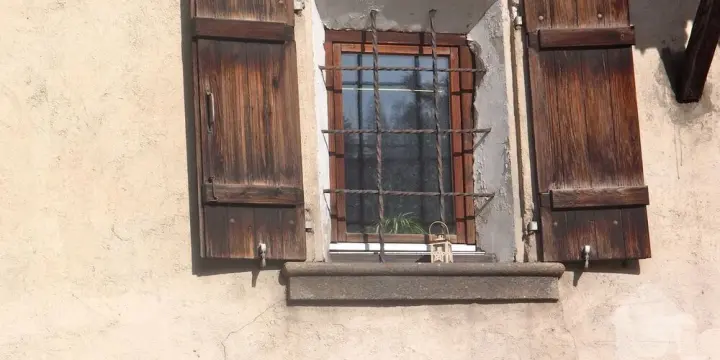 Bâtisse du 17ème siècle de 4.5 pièces !