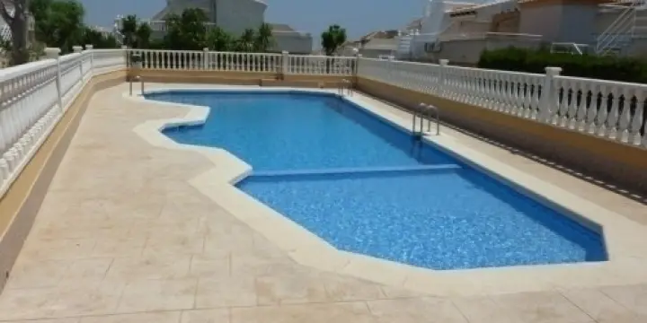 Maison meub de 2 cham proche de la plage