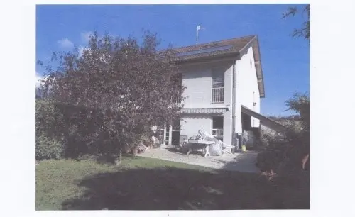 Duplex avec jardin dans la campagne à Chancy