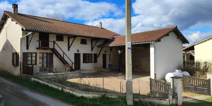 Charmante ferme rénovée avec fort potentiel – 110 m² + 115 m² aménageables + dépendances