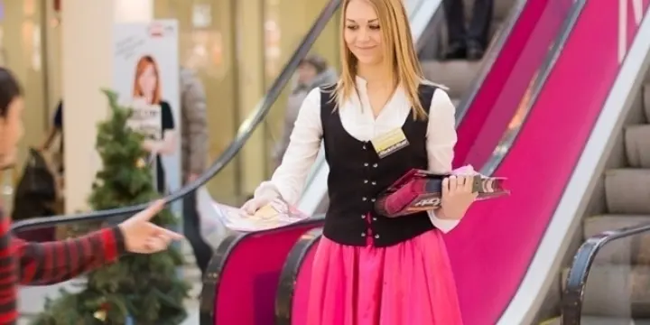Le distributeur de tracts pour la foire de Noël