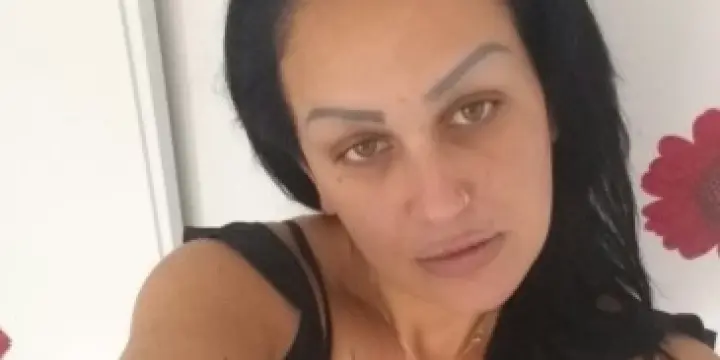 Belle latina mystérieuses seductrice 