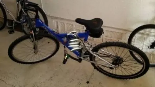 deux vélos super état à Chambrelien