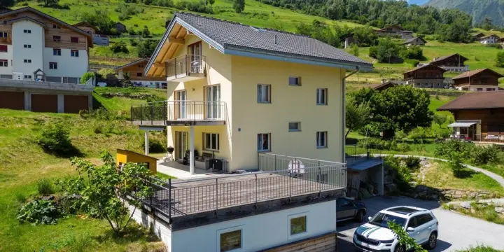 Ihr Zuhause im Val d'Hérens -- Grosszügige 8.5-Zimmer-Villa