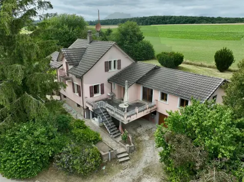 Villa avec jardin de rêve à Montignez à Montignez
