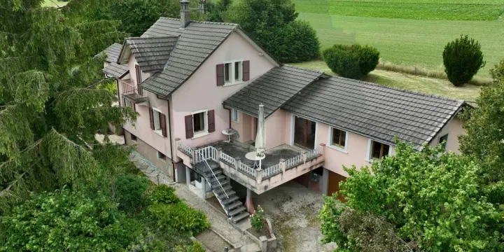 Villa avec jardin de rêve à Montignez