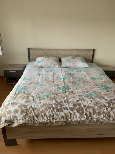 Jolie chambre à coucher à Bienne