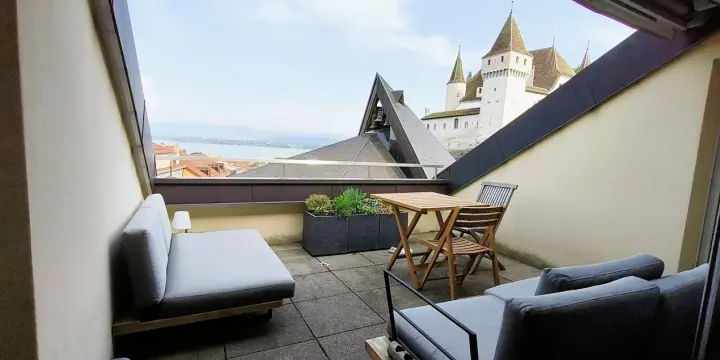 SUPERBE VUE, ATTIQUE ATYPIQUE