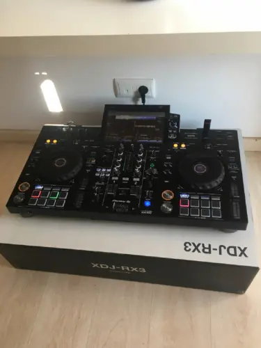 Pioneer XDJ-RX3, Pioneer XDJ-XZ, Pioneer CDJ-3000 à Espagne