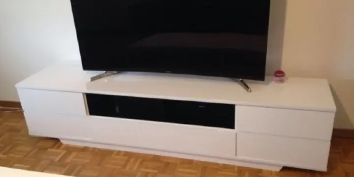 Meubles télé tres bon état 