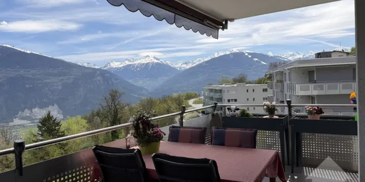 Splendide appartement de 4.5 pièces avec vue sur l'arc alpin !