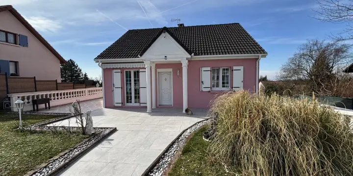 Maison de 3.5 pièces à vendre à Beaucourt en France