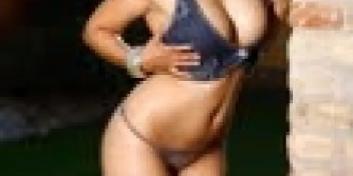 queen cristine une vraie bombe pour vous