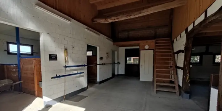 Maison avec écurie + prés