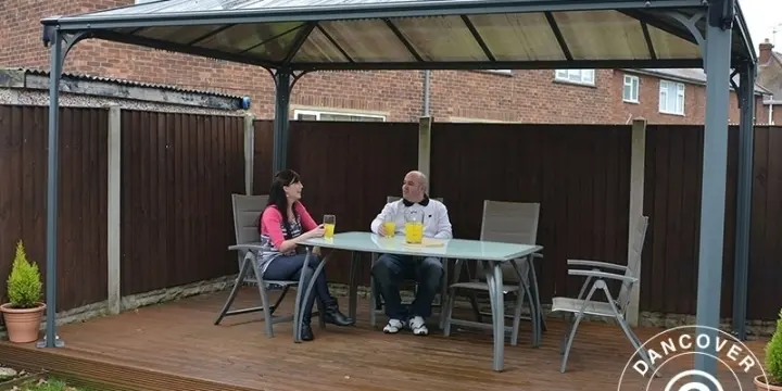 Pavillon Martinique 2,95x4,3m