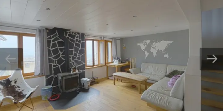 Maison avec petit jardin et grange à vendre