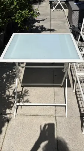 Table de jardin à Genève