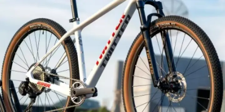 VTT Deore 29" fibre haute qualité (NEUF)