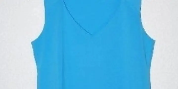 Top turquoise simple avec col en V