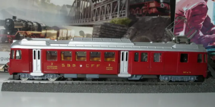 HAG HO 150.02 SBB (R)BFe 4/4 1408 Automotrice analogique
