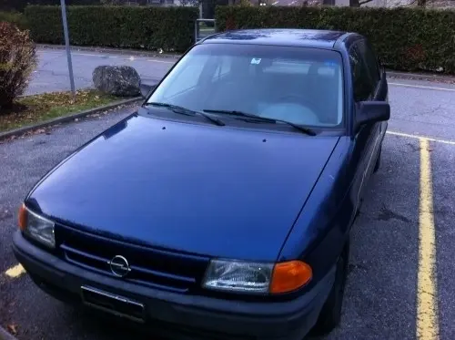 Opel astra.1.4 à marly