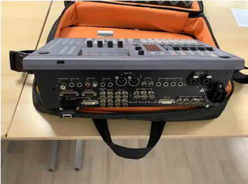 Mélangeur vidéo et audio Sony MCS-8M à Zermett