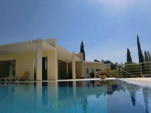 Très belle Villa avec  4 chambres -Lagoa à Geneve