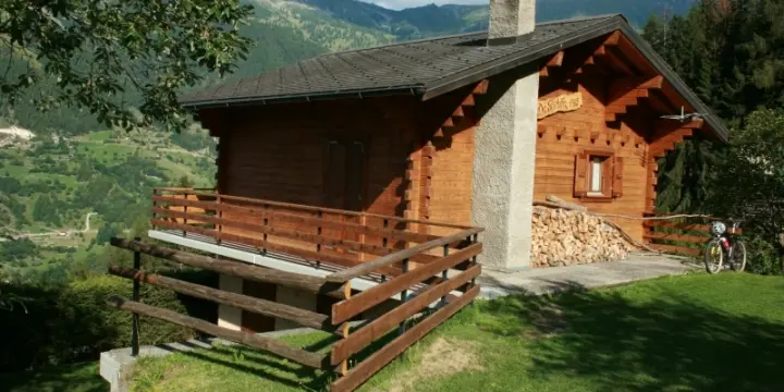 Chalet pour 8 personnes à la Tzoumaz