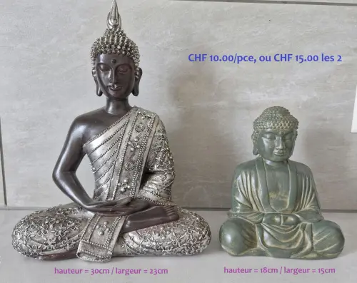 Statues de bouddhas et divinités + accessoires